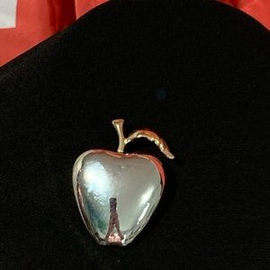 LIZ CLAIBORNE polished apple brooch